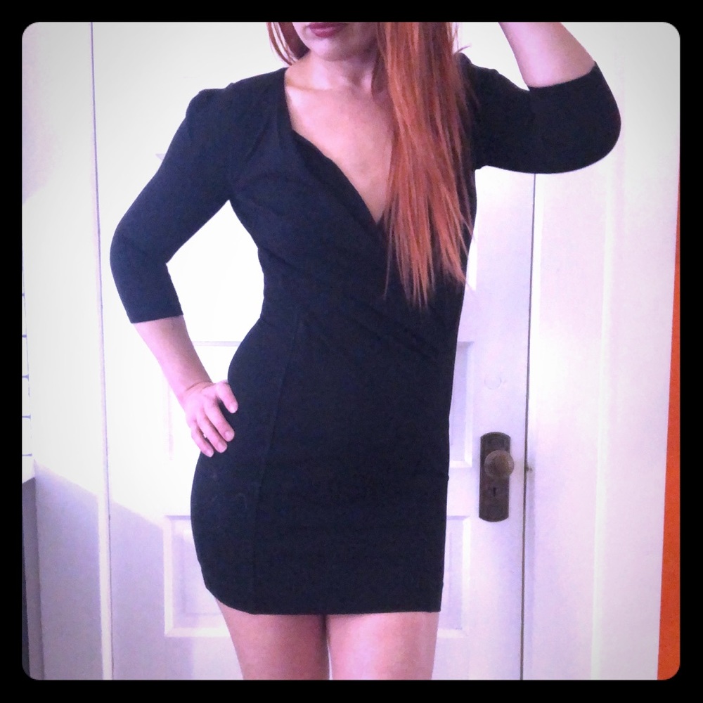 French Connection deep-v party dress. Hawt 💥
